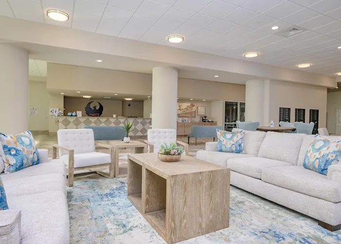 Phoenix Gulf Towers 2706 Apartment